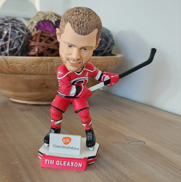 🏒 Carolina Hurricanes Tim Gleason Bobblehead – Limited Edition 2010, Boxed - Picture 10 of 16